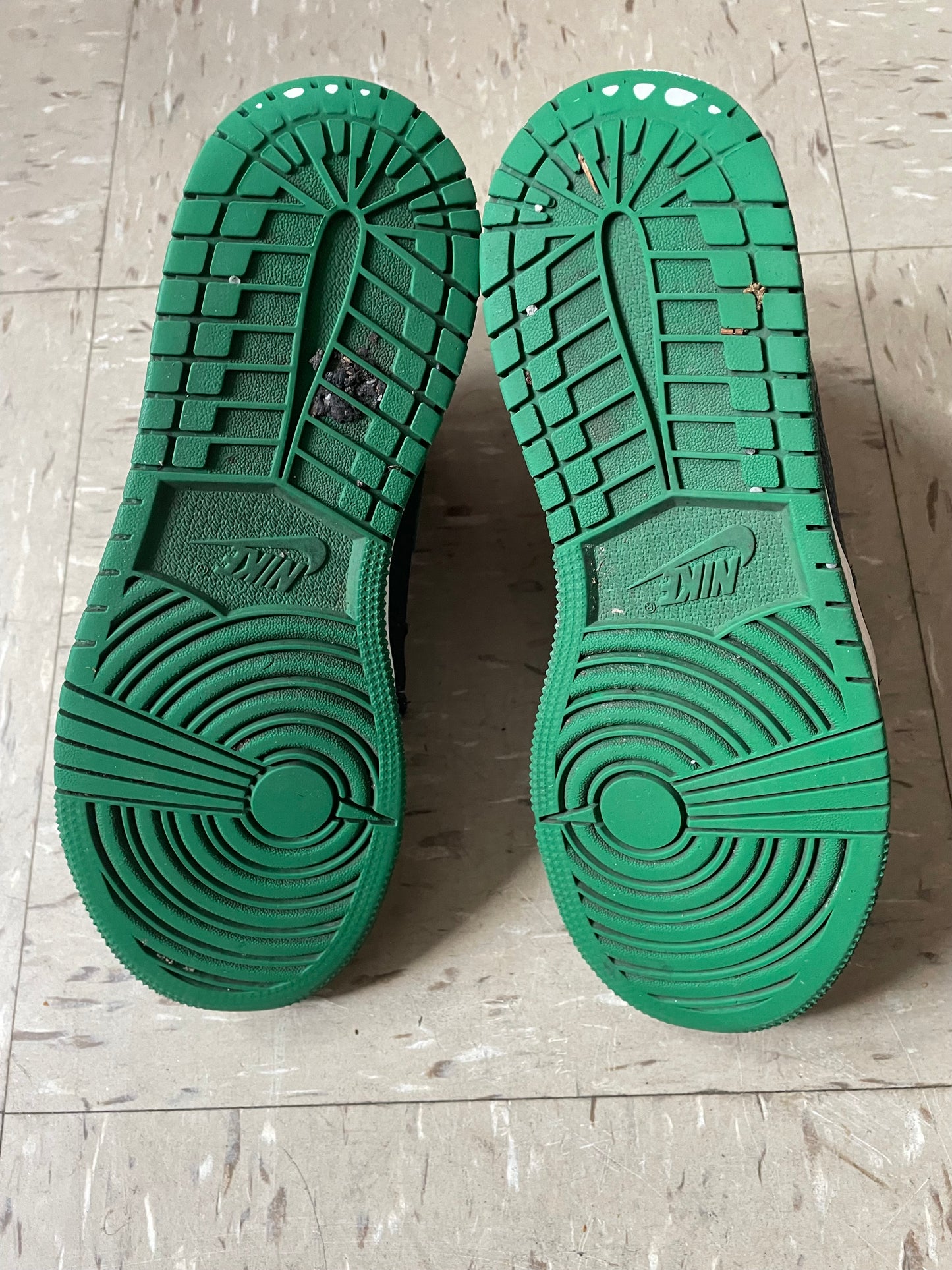 Jordan 1 Retro High OG GS Pine Green 2.0 Basketball Shoes